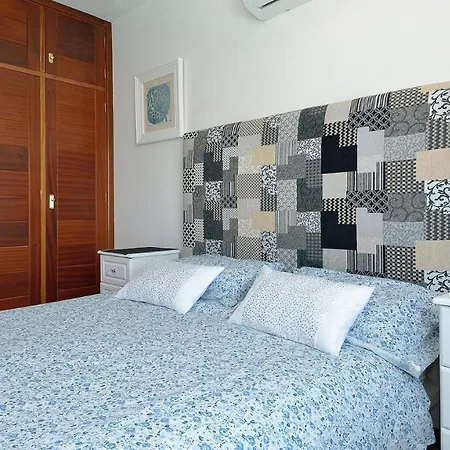 Casa Lottie - 5 Bed Private Pool Lanzarote Вилла