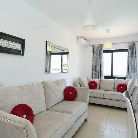 Casa Lottie - 5 Bed Private Pool Lanzarote Villa Playa Blanca